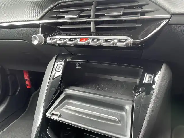 プジョー ２０８ アリュール 栃木県 2021(令3)年 4.8万km 黒 Applecarplay/androidAuto/バックカメラ/ETC/クリアランスソナー/アクティブクルーズコントロール/アクティブセーフブレーキ/レーンアシスト/ハーフレザー/ドライブレコーダー/LEDヘッドライト/オートライト