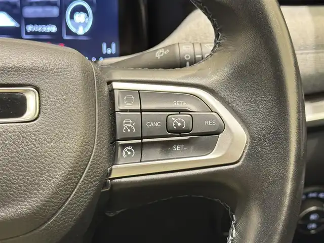 クライスラー・ジープ ジープ コンパス ロンジチュード 福岡県 2021(令3)年 4.6万km ブライトホワイト 後期　/ＡＣＣ／ＢＳＭ　/黒半革　/ＡｐｐｌｅＣａｒＰｌａｙ　/ＡｎｄｒｏｉｄＡｕｔｏ　/リアバックアップカメラ　/Ｂｌｕｅｔｏｏｔｈ　/前後ソナー　/スマートキー　/Ｆ／Ｒパーキングアシスト　/純正１７インチＡＷ