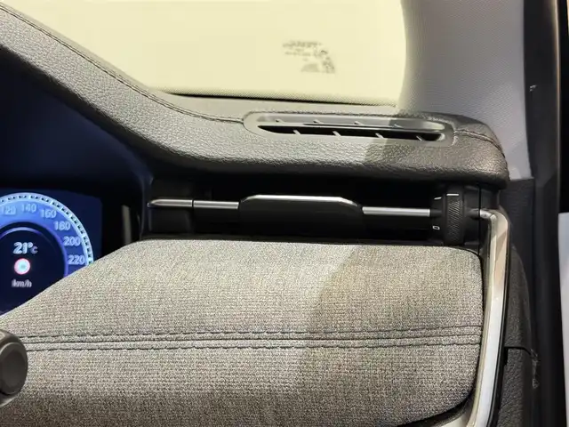 クライスラー・ジープ ジープ コンパス ロンジチュード 福岡県 2021(令3)年 4.6万km ブライトホワイト 後期　/ＡＣＣ／ＢＳＭ　/黒半革　/ＡｐｐｌｅＣａｒＰｌａｙ　/ＡｎｄｒｏｉｄＡｕｔｏ　/リアバックアップカメラ　/Ｂｌｕｅｔｏｏｔｈ　/前後ソナー　/スマートキー　/Ｆ／Ｒパーキングアシスト　/純正１７インチＡＷ