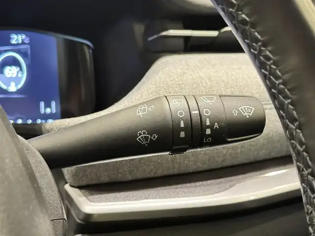 クライスラー・ジープ ジープ コンパス ロンジチュード 福岡県 2021(令3)年 4.6万km ブライトホワイト 後期　/ＡＣＣ／ＢＳＭ　/黒半革　/ＡｐｐｌｅＣａｒＰｌａｙ　/ＡｎｄｒｏｉｄＡｕｔｏ　/リアバックアップカメラ　/Ｂｌｕｅｔｏｏｔｈ　/前後ソナー　/スマートキー　/Ｆ／Ｒパーキングアシスト　/純正１７インチＡＷ