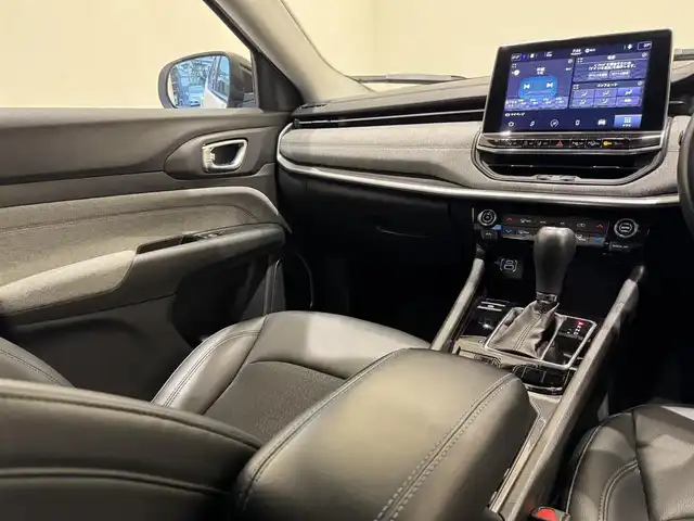 クライスラー・ジープ ジープ コンパス ロンジチュード 福岡県 2021(令3)年 4.6万km ブライトホワイト 後期　/ＡＣＣ／ＢＳＭ　/黒半革　/ＡｐｐｌｅＣａｒＰｌａｙ　/ＡｎｄｒｏｉｄＡｕｔｏ　/リアバックアップカメラ　/Ｂｌｕｅｔｏｏｔｈ　/前後ソナー　/スマートキー　/Ｆ／Ｒパーキングアシスト　/純正１７インチＡＷ