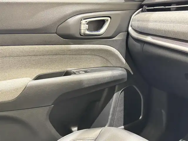 クライスラー・ジープ ジープ コンパス ロンジチュード 福岡県 2021(令3)年 4.6万km ブライトホワイト 後期　/ＡＣＣ／ＢＳＭ　/黒半革　/ＡｐｐｌｅＣａｒＰｌａｙ　/ＡｎｄｒｏｉｄＡｕｔｏ　/リアバックアップカメラ　/Ｂｌｕｅｔｏｏｔｈ　/前後ソナー　/スマートキー　/Ｆ／Ｒパーキングアシスト　/純正１７インチＡＷ