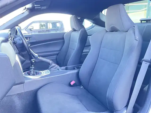 スバル ＢＲＺ R 群馬県 2019(平31)年 2.1万km クリスタルホワイトP ワンオーナー/純正ナビ/（CD/DVD/Bluetooth/AM/FM）/バックカメラ/STIエアロ/革巻きステアリング/前後ドライブレコーダー/純正アルミホイール/LEDヘッドランプ/横滑り防止/電動格納ミラー/TRACKモード/保証書/取扱説明書