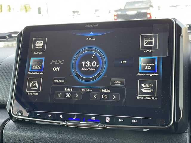 スズキ ジムニー XC 山口県 2024(令6)年 0.3万km ピュアホワイトP ALPINE9インチディスプレイオーディオ/・Bluetooth接続/・apple carplay/・android auto/レザー調シートカバー/スズキセーフティ/・デュアルセンサーブレーキサポート/・誤発進抑制機能/・車線逸脱警報/・ふらつき警報/・先行車発進お知らせ機能/・標識認識機能/・リヤパーキングセンサー/・アイドリングストップ/・レーダークルーズコントロール/バックソナー/純正フロアマット/スマートキー/プッシュスタート/シートヒーター/純正16インチアルミホイール/純正LEDライト/ドアバイザー/ウィンカーミラー