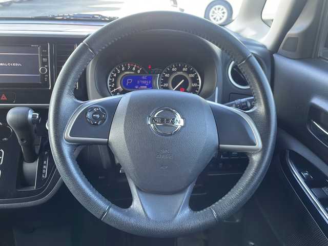 日産 デイズ ルークス ハイウェイスター Xターボ 熊本県 2018(平30)年 8万km ブラック (株)IDOMが運営する【じしゃロン熊本店】の自社ローン対象車両になります。こちらは現金ご利用時の価格です。自社ローンご希望の方は別途その旨お申付け下さい。　/純正ナビ（フルセグテレビ/DVD/CD/Bluetooth）/全方位カメラ/D席シートヒーター/コーナーセンサー/ＥＴＣ/片側パワースライドドア/コーナーセンサー/ＬＥＤヘッドライト/オートライト/スマートキー/純正アルミホイール