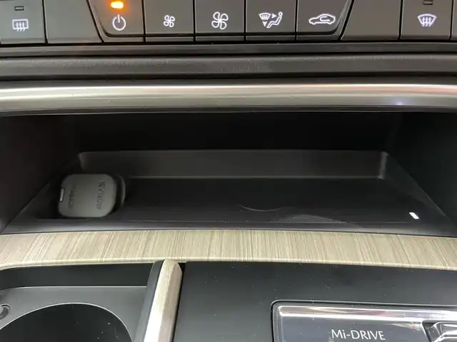 マツダ ＣＸ－６０ XD Lパッケージ 鹿児島県 2023(令5)年 3.2万km ソウルレッドクリスタルM 禁煙車　/純正ディスプレイオーディオ/　・フルセグTV/　・Bluetooth/　・AppleCarPlay/　・AndroidAuto/全方位カメラ/サンルーフ/BOSEサウンドシステム　/i-ACTIVSENSE/　・スマートブレーキサポート/　・誤発進抑制制御機能/　・アダプティブLEDヘッドライト/　・前側方接近/　・ブラインドスポットモニタリング/　・レーンキープアシスト/　・交通標識認識機能/本革シート　/シートヒーター/パワーシート/シートメモリ/ETC/純正アルミホイール　/フロアマット