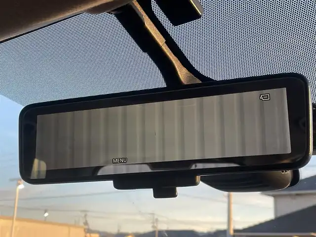 日産 セレナ e－パワー ハイウェイスター G 福岡県 2021(令3)年 8万km ブリリアントホワイトパール プロパイロット/純正９インチナビ（ＭＭ３２０Ｄ－Ｌ）/フルセグTV/CD/DVD/BT/SD/AM/FM/全周囲カメラ/デジタルインナーミラー/衝突軽減/BSW/両側パワースライドドア/ドラレコ/ビルトインＥＴＣ/純正１６ＡＷ/ＬＥＤオートライト/電動パーキング/ブレーキホールド/スマートキー/プッシュスタート/ロールサンシェード/シートバックテーブル