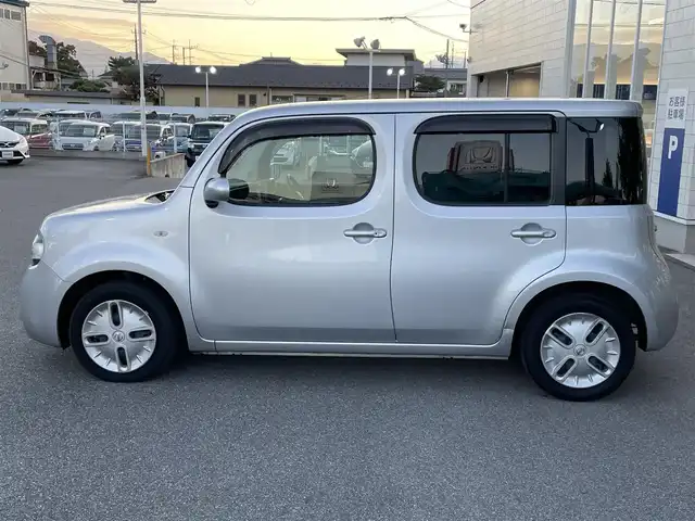 日産 キューブ