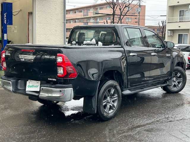 トヨタ ハイラックス Z 道東・釧路十勝 2024(令6)年 2.9万km アティチュードブラックマイカ パートタイム4WD/ディーゼルターボ/ワンオーナー/寒冷地仕様/純正ナビ(Bluetooth)/バックカメラ/トヨタセーフティセンス/  プリクラッシュセーフティ/  レーンディパーチャーアラート/  レーダークルーズコントロール/  ロードサインアシスタント(RSA)/  先行車発進告知機能(TMN)/リアデフロック/アイドリングストップ/LEDヘッドライト/フォグライト/ミラーヒーター/コーナーセンサー/USBソケット/フロントワイパーデアイサー/ステアリングスイッチ/革巻きステアリング/ウィンカーミラー/電動格納ミラー/トノカバー(ソフトタイプ)/純正エンジンスターター/スマートキー/エンジンプッシュスタート/スペアキー/取扱説明書/保証書/ナビ取説/純正17インチアルミホイール