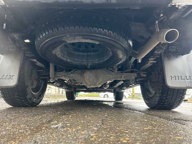 トヨタ ハイラックス Z 道東・釧路十勝 2024(令6)年 2.9万km アティチュードブラックマイカ パートタイム4WD/ディーゼルターボ/ワンオーナー/寒冷地仕様/純正ナビ(Bluetooth)/バックカメラ/トヨタセーフティセンス/  プリクラッシュセーフティ/  レーンディパーチャーアラート/  レーダークルーズコントロール/  ロードサインアシスタント(RSA)/  先行車発進告知機能(TMN)/リアデフロック/アイドリングストップ/LEDヘッドライト/フォグライト/ミラーヒーター/コーナーセンサー/USBソケット/フロントワイパーデアイサー/ステアリングスイッチ/革巻きステアリング/ウィンカーミラー/電動格納ミラー/トノカバー(ソフトタイプ)/純正エンジンスターター/スマートキー/エンジンプッシュスタート/スペアキー/取扱説明書/保証書/ナビ取説/純正17インチアルミホイール