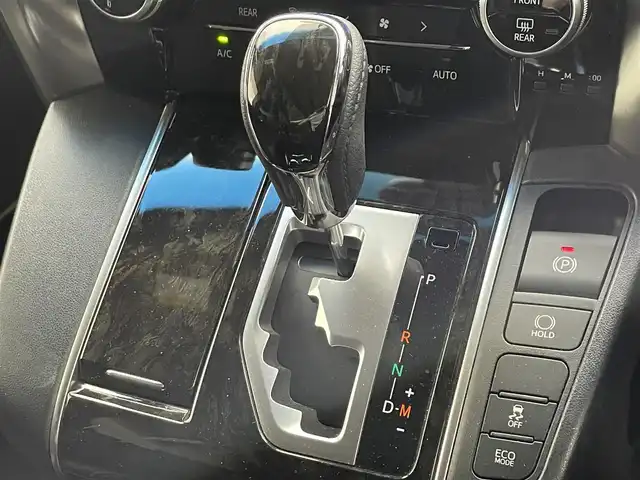 トヨタ ヴェルファイア Z Aエディション ゴールデンアイズ 滋賀県 2017(平29)年 3.7万km ホワイトパールクリスタルシャイン 禁煙車/純正ナビ/（CD/DVD/SD/AUX/VTR/Bluetooth/フルセグTV）/パノラミックビューモニター/純正フリップダウンモニター/ミラー型ドライブレコーダー/ビルトインETC/JBLプレミアムサウンド/両側電動スライドドア/パワーバックドア/電動パーキングブレーキ/オートホールドブレーキ/レーダー探知機/クリアランスソナー/インテリジェントクリアランスソナー/革巻きステアリング/レーダークルーズコントロール/ステアリングリモコン/LEDヘッドライト/フォグランプ/オートヘッドライト/ハーフレザーシート/純正アルミホイール/純正フロアマット/オートリトラーミラー/スペアキー1本