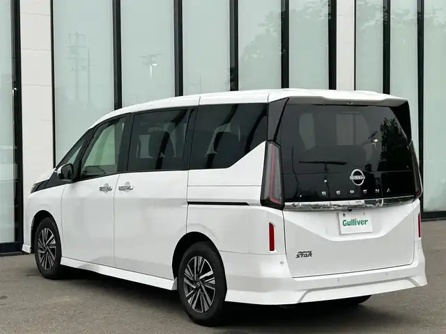 日産 セレナ ハイウェイスター V 大阪府 2024(令6)年 1.9万km パール 純正ナビ BT USB ETC/アラウンドビューモニター/プロパイロット/9インチナビ/純正16インチホイール/BSM/スマートルームミラー/エマージェンシーブレーキ/両側パワースライドドア/LEDヘッドラオイト