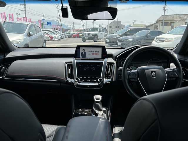 トヨタ クラウン ハイブリッド S スポーツスタイル 香川県 2020(令2)年 1.7万km ホワイトパールクリスタルシャイン 純正メモリナビ/・フルセグテレビ/・Bluetooth接続/・DVD再生/・全方位カメラ/・CD再生/レーダークルーズコントロール/ブラインドスポットモニター/パワーシート（運転席＋助手席）/シートヒーター（運転席＋助手席）/ステアリングヒーター/ステアリングスイッチ/前後コーナーセンサー/LEDヘッドライト/オートライト/オートマチックハイビーム/ETC２．０/プッシュスタート/スペアキー１本