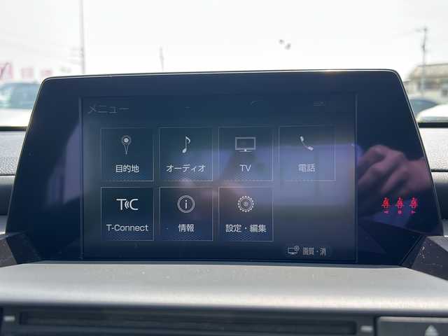 トヨタ クラウン ハイブリッド S スポーツスタイル 香川県 2020(令2)年 1.7万km ホワイトパールクリスタルシャイン 純正メモリナビ/・フルセグテレビ/・Bluetooth接続/・DVD再生/・全方位カメラ/・CD再生/レーダークルーズコントロール/ブラインドスポットモニター/パワーシート（運転席＋助手席）/シートヒーター（運転席＋助手席）/ステアリングヒーター/ステアリングスイッチ/前後コーナーセンサー/LEDヘッドライト/オートライト/オートマチックハイビーム/ETC２．０/プッシュスタート/スペアキー１本