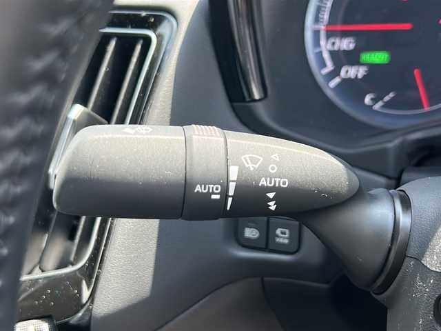 トヨタ クラウン ハイブリッド S スポーツスタイル 香川県 2020(令2)年 1.7万km ホワイトパールクリスタルシャイン 純正メモリナビ/・フルセグテレビ/・Bluetooth接続/・DVD再生/・全方位カメラ/・CD再生/レーダークルーズコントロール/ブラインドスポットモニター/パワーシート（運転席＋助手席）/シートヒーター（運転席＋助手席）/ステアリングヒーター/ステアリングスイッチ/前後コーナーセンサー/LEDヘッドライト/オートライト/オートマチックハイビーム/ETC２．０/プッシュスタート/スペアキー１本