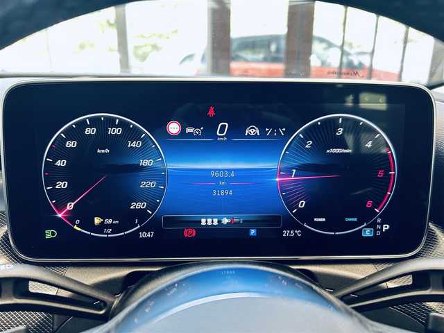 メルセデス・ベンツ Ｍ・ベンツ Ｃ２２０ｄ アバンギャルド 大阪府 2022(令4)年 3.2万km ポーラホワイト 衝突軽減システム/ディストロニック/純正ナビ/フルセグ/全方位カメラ/アンビエントライト/ステアリングアシスト/ヘッドアップディスプレイ/ブラインドスポットモニター/パドルシフト/SOSコール/デジタルライト/ステアリングスイッチ/スマートキー/電動リアゲート