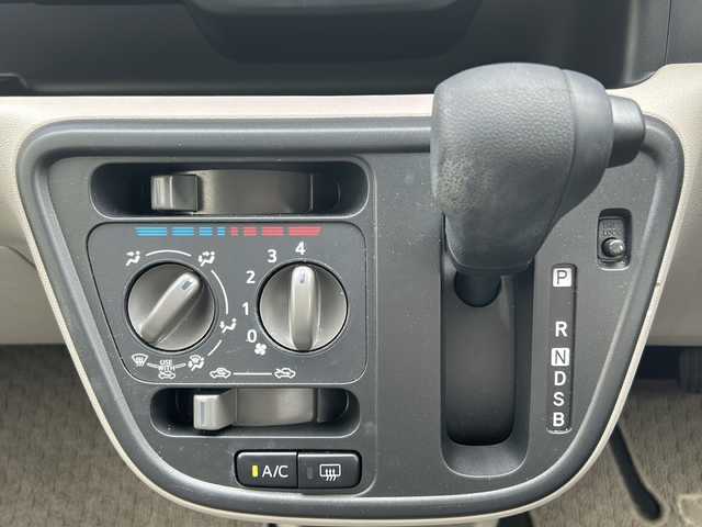 トヨタ パッソ X 岐阜県 2023(令5)年 1.7万km ファイアークォーツレッドM /ワンオーナー//純正7インチSDナビ/(Bluetooth/CD/USB/FM/AM/TV)//ワンセグテレビ//バックカメラ//前方ドライブレコーダー//レーンアシスト//衝突被害軽減システム//オートライト//アイドリングストップ//プッシュスタート&スマートキー//純正14インチホイール//ビルトインETC