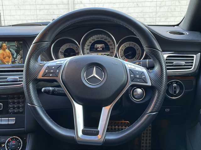 メルセデス・ベンツ ＣＬＳ３５０ シューティングブレーク 道央・札幌 2013(平25)年 6.5万km オブシディアンブラック 純正ナビ(TV/BT/CD)/純正フロアマット/メモリーシート前席/パワーシート前席/シートヒーター全席/パドルシフト/サンルーフ/バックモニター/リアモニター/ETC/社外オーディオ/レザーシート/電格ミラー/社外後席用モニター