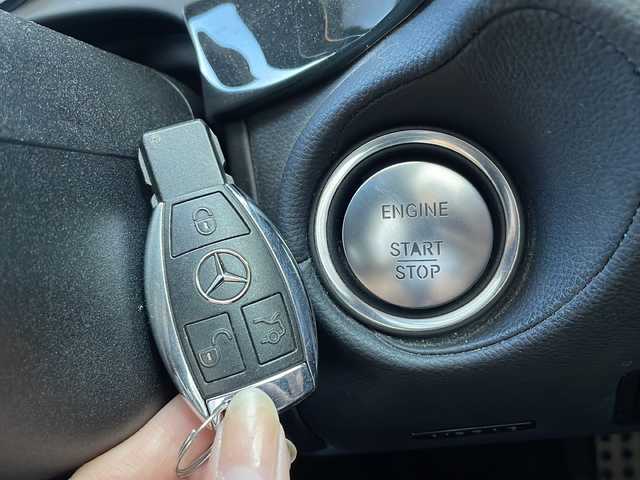 メルセデス・ベンツ ＣＬＳ３５０ シューティングブレーク 道央・札幌 2013(平25)年 6.5万km オブシディアンブラック 純正ナビ(TV/BT/CD)/純正フロアマット/メモリーシート前席/パワーシート前席/シートヒーター全席/パドルシフト/サンルーフ/バックモニター/リアモニター/ETC/社外オーディオ/レザーシート/電格ミラー/社外後席用モニター