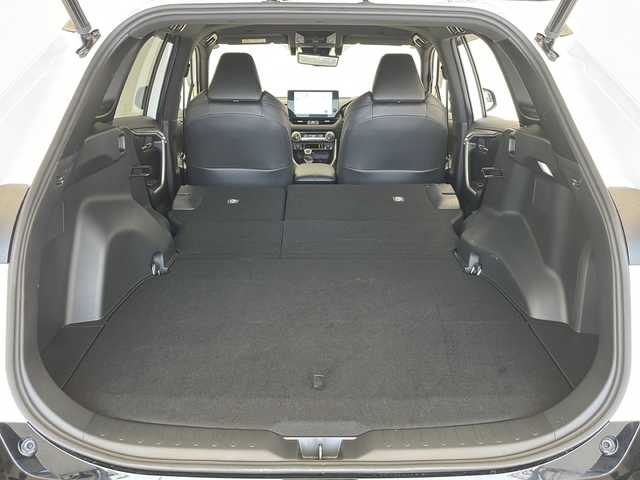 トヨタ ＲＡＶ４ ＰＨＶ Z 愛知県 2023(令5)年 0.8万km プラチナホワイトパールマイカ 衝突軽減システム/純正10型ディズプレイオーディオ　ナビ機能あり/レーダークルーズコントロール/シートヒーター/エアシート/フルセグ/Bluetooth/バックカメラ/電動リアゲート/ルーフレール/パワーシート/ヘッドアップディスプレイ/コーナーセンサー/純正アルミホイール/ETC2.0/ブラインドスポットモニター/LEDヘッドライト/ステアリングヒーター/インテリジェントミラー/オートマチックハイビーム/置くだけ充電機/ドライブレコーダー/ステアリングスイッチ/スマートキー/プッシュスタート