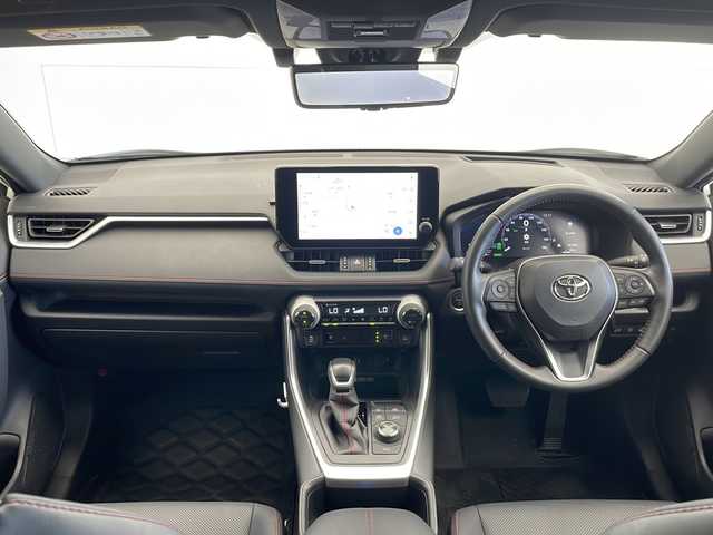 トヨタ ＲＡＶ４ ＰＨＶ Z 愛知県 2023(令5)年 0.8万km プラチナホワイトパールマイカ 衝突軽減システム/純正10型ディズプレイオーディオ　ナビ機能あり/レーダークルーズコントロール/シートヒーター/エアシート/フルセグ/Bluetooth/バックカメラ/電動リアゲート/ルーフレール/パワーシート/ヘッドアップディスプレイ/コーナーセンサー/純正アルミホイール/ETC2.0/ブラインドスポットモニター/LEDヘッドライト/ステアリングヒーター/インテリジェントミラー/オートマチックハイビーム/置くだけ充電機/ドライブレコーダー/ステアリングスイッチ/スマートキー/プッシュスタート