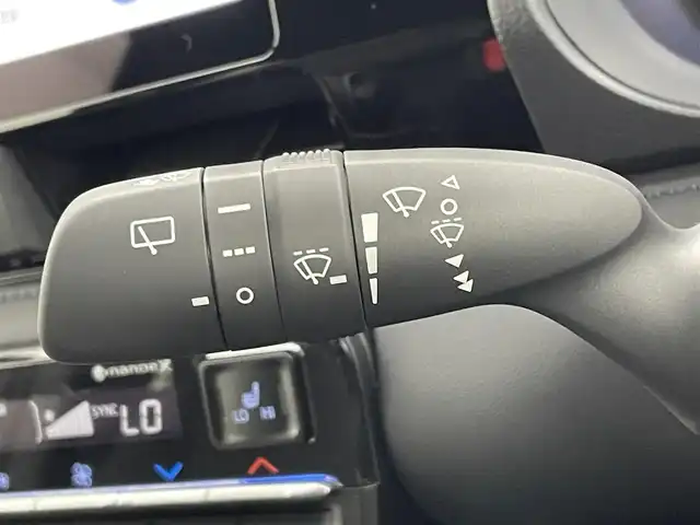 トヨタ ヴォクシー ハイブリッド S－Z 茨城県 2025(令7)年 0.1千km アティチュードブラックマイカ 登録済未使用車/純正10.5DA/ナビ/バックカメラ/フルセグ/CD/DVDデッキ/デジタルインナーミラー/ユニバーサルステップ/衝突被害軽減ブレーキ/車線逸脱抑制装置/レーダークルーズコントロール/オートマチックハイビーム/クリアランスソナー/BSM/両側電動スライドドア/ETC2.0/AC100V/シートヒーター/純正17インチAW/3眼LEDヘッドライト/スマートキー