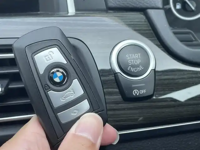 ＢＭＷ ５２３ｄ Mスポーツ 滋賀県 2016(平28)年 8万km アルピンホワイトⅢ 前席パワーシート/ACC/BSM/LKA/純正HDDナビ（CD/DVD/DTV/BT/AUX）/バックカメラ/ミラー一体型ETC/ドライブレコーダー/前後コーナーセンサー/純正18インチAW/スマートキー/保証書/取説