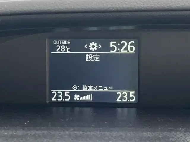 トヨタ ヴォクシー X 島根県 2017(平29)年 10.4万km ブラッキッシュアゲハガラスフレーク ディーラーOPSDナビ(CD/ワンセグ/BT)/左側パワースライドドア /プリクラッシュセーフティー/レーンディパーチャーアラート/オートハイビーム/オートライト/LEDヘッドライト/ビルトインETC/前ドライブレコーダー/純正フロアマット/純正ドアバイザー/純正キャップ付き鉄ホイール付き冬タイヤ積み込み