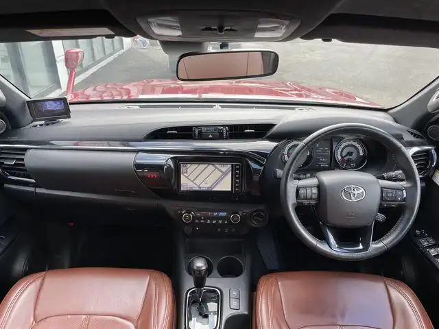 トヨタ ハイラックス Z ブラックラリーエディション 道央・札幌 2019(令1)年 6.4万km クリムゾンスパークレッドM ４WD/寒冷地仕様/純正ディーラーOPナビ/CD/DVD/BT/フルセグ/プリクラッシュセーフティ/横滑り防止装置/レーダークルーズコントロール/ダウンヒルアシストコントロール/レーンキープアシスト/デフロック/フロント/バックカメラ/ETC/ECOMODE/PWRMODE/トランスファ切替/レザー調シートカバー/ステアリングリモコン/MTモード付AT/プッシュスタート/スマートキー/LEDヘッドライト/オートライト/フォグランプ/電動格納ミラー/ヒーテッドドアミラー/ウィンカーミラー/純正フロアマット
