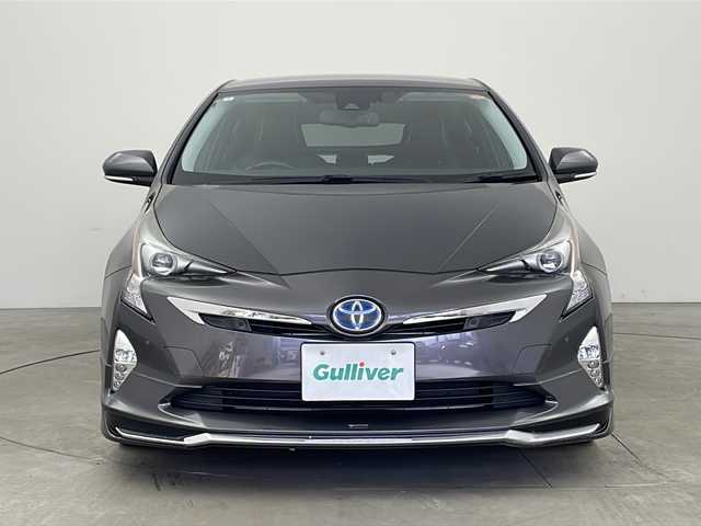 トヨタ プリウス A ツーリングセレクション 兵庫県 2016(平28)年 4.4万km グレーメタリック ・モデリスタエアロ/・トヨタセーフティーセンス/・プリクラッシュセーフティ/・レーンディバチャーアラート/・クリアランスソナー/・ふらつき警報/・ブラインドスポットモニター/・ヘッドアップディスプレイ/・パーキングアシスト/・レーダークルーズコントロール/・オートマチックハイビーム/・アルパイン製9インチナビ＆フルセグ＆BT＆DVD/・バックカメラ/・LEDライト/・LEDフォグランプ/・オートライト/・前席シートヒーター/・ビルトインETC/・スマートキー/・プッシュスタート/・合皮シート/・フロアマット/・革調シートカバー