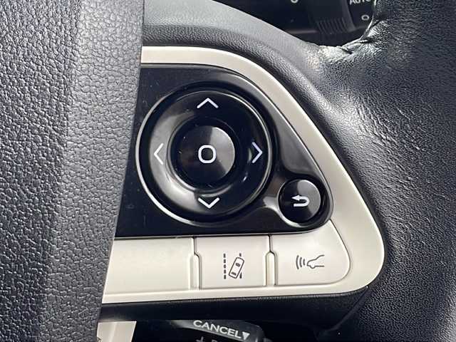 トヨタ プリウス A ツーリングセレクション 兵庫県 2016(平28)年 4.4万km グレーメタリック ・モデリスタエアロ/・トヨタセーフティーセンス/・プリクラッシュセーフティ/・レーンディバチャーアラート/・クリアランスソナー/・ふらつき警報/・ブラインドスポットモニター/・ヘッドアップディスプレイ/・パーキングアシスト/・レーダークルーズコントロール/・オートマチックハイビーム/・アルパイン製9インチナビ＆フルセグ＆BT＆DVD/・バックカメラ/・LEDライト/・LEDフォグランプ/・オートライト/・前席シートヒーター/・ビルトインETC/・スマートキー/・プッシュスタート/・合皮シート/・フロアマット/・革調シートカバー