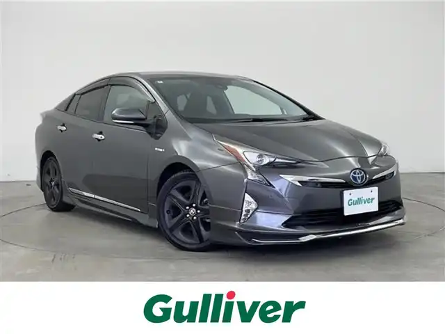 トヨタ プリウス A ツーリングセレクション 兵庫県 2016(平28)年 4.4万km グレーメタリック ・モデリスタエアロ/・トヨタセーフティーセンス/・プリクラッシュセーフティ/・レーンディバチャーアラート/・クリアランスソナー/・ふらつき警報/・ブラインドスポットモニター/・ヘッドアップディスプレイ/・パーキングアシスト/・レーダークルーズコントロール/・オートマチックハイビーム/・アルパイン製9インチナビ＆フルセグ＆BT＆DVD/・バックカメラ/・LEDライト/・LEDフォグランプ/・オートライト/・前席シートヒーター/・ビルトインETC/・スマートキー/・プッシュスタート/・合皮シート/・フロアマット/・革調シートカバー