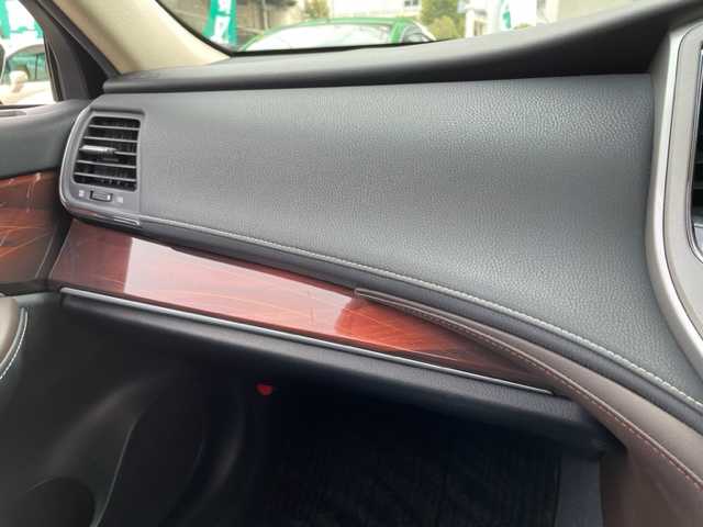 トヨタ クラウン ロイヤル ロイヤルサルーン 神奈川県 2015(平27)年 9万km ブラック 純正HDDナビ/・DTV/CD/DVD/MSV/BT		/バックカメラ/純正16インチAW/フロント/サイド/リアアンダーエアロ/革調シートカバー/フロントパワーシート/トランクイージークローザー/ビルトインETC		/前後ドライブレコーダー	/クルーズコントロール/オートライト/HIDヘッドライト/フォグランプ/プッシュEgスタート/ストップ		/スマートキー/W/サイド/カーテンエアバック/純正フロアマット/取扱説明書