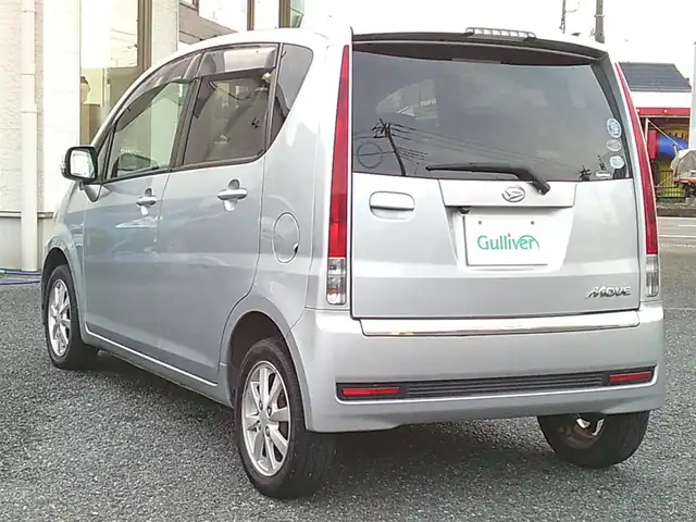 ダイハツ ムーヴ カスタム X 埼玉県 2008(平20)年 6.1万km ブライトシルバーメタリック ・ディーラー点検記録簿複数有り/・純正ナビ（DVD/ワンセグテレビ）/・ETC/・スマートキー/・スペアキー×１/・HIDヘッドライト/・電動格納ミラー/・ウィンカーミラー/・純正フロアマット/・純正ドアバイザー/・純正14インチアルミホイール/・取扱説明書