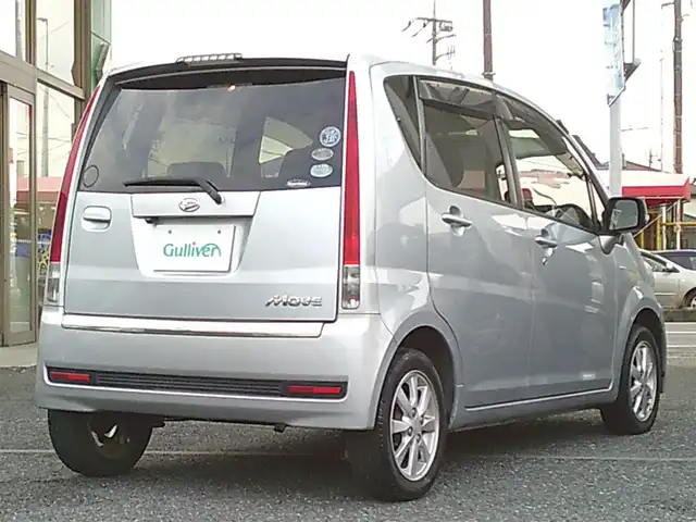 ダイハツ ムーヴ カスタム X 埼玉県 2008(平20)年 6.1万km ブライトシルバーメタリック ・ディーラー点検記録簿複数有り/・純正ナビ（DVD/ワンセグテレビ）/・ETC/・スマートキー/・スペアキー×１/・HIDヘッドライト/・電動格納ミラー/・ウィンカーミラー/・純正フロアマット/・純正ドアバイザー/・純正14インチアルミホイール/・取扱説明書