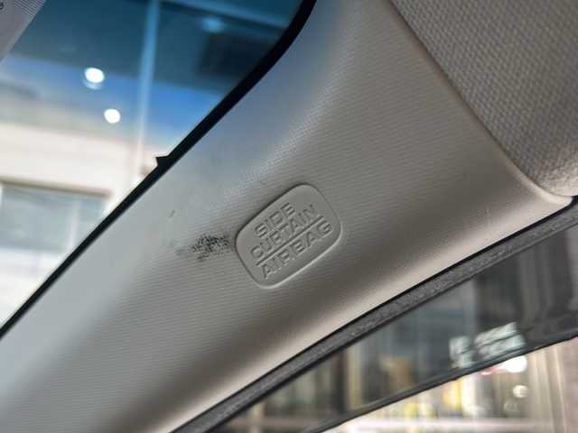 ホンダ ヴェゼル ハイブリッド X 静岡県 2014(平26)年 10.1万km ホワイトオーキッドパール 純正メモリナビ/・CD/・DVD/・ワンセグＴＶ/・Bluetooth/・USB/・HDMI/・iPod/・AM/・FM/主要装備/・衝突軽減/・レーンキープ/・クルコン/・バックカメラ/・ETC/・パドルシフト/・ステリモ/・電動パーキングブレーキ/・オートホールド/・LEDヘッドライト/・オートライト/・オートハイビーム/・フォグランプ/・スマートキー/・プッシュスタート/・純正フロアマット/・純正アルミホイール