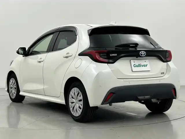 トヨタ ヤリス ハイブリッド Z 熊本県 2020(令2)年 4.1万km ホワイトパールクリスタルシャイン ワンオーナー　/禁煙車　/純正ディスプレイオーディオ（ＡｐｐｌＣａｒＰｌａｙ・ＡｎｄｒｏｉｄＡｕｔｏ・ＢＴ・フルセグ・ＵＳＢ）/バックカメラ　/純正前後ドライブレコーダー　/レーダークルーズコントロール　/前席シートヒーター/前後クリアランスソナー/衝突軽減ブレーキ/レーンキープアシスト/横滑り防止/ブラインドスポットモニター/パーキングアシスト/純正フロアマット/オートライト/オートマチックハイビーム/LEDヘッドライト/フォグライト/スマートキー/プッシュスタート/スペアキー1本/保証書/取扱説明書