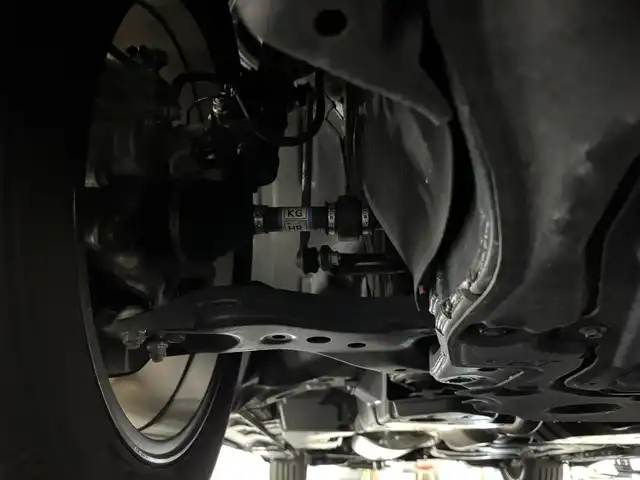 トヨタ ヴェルファイア ハイブリット Z プレミア 三重県 2024(令6)年 0.7万km ブラック ハイブリッド/FF/MTモード付フロアCVT/14型ナビ/（FM/AM/TV/Bluetooth/USB/iPod/Miracast/CarPlay/AndroidAuto）/13.2型 有機EL後席モニター V13T-R72F/パノラミックビューモニター（床下透過機能付）/モデリスタエアロ（F/S/R下）、シグネチャーイルミブレード/両側パワースライドドア/ドラレコ前後/ETC2.0/Toyota Safety Sense/●PCS、LTA、レーダークルコン、アダプティブハイビーム、RSA、PDA、緊急操舵支援＋前後クロストラフィックアラート*/●パーキングサポートブレーキ/・BSM/LCA/安心降車アシスト/・Advanced Drive/アドバンスト・パーク　など/装備/・【OP】デジタルインナーミラー/・【OP】ユニバーサルステップ（両側）/・左右独立ムーンルーフ/・プレミアムナッパ本革シート（茶）/・シートヒーター＆ベンチレーション（D/N/2nd）/・ステアリングヒーター/・パワーシート（Dメモリー付8way/N4way/2ndリクライニング＆オットマン）/・パワーバックドア/・HUD/・100Vコンセント（1500W）/・タッチトレーサーオペレーション/・3眼LEDヘッドランプ/・おくだけ充電/・19inAW/・保/・スマートキーx2/など