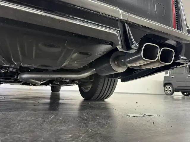 トヨタ ヴェルファイア ハイブリット Z プレミア 三重県 2024(令6)年 0.7万km ブラック ハイブリッド/FF/MTモード付フロアCVT/14型ナビ/（FM/AM/TV/Bluetooth/USB/iPod/Miracast/CarPlay/AndroidAuto）/13.2型 有機EL後席モニター V13T-R72F/パノラミックビューモニター（床下透過機能付）/モデリスタエアロ（F/S/R下）、シグネチャーイルミブレード/両側パワースライドドア/ドラレコ前後/ETC2.0/Toyota Safety Sense/●PCS、LTA、レーダークルコン、アダプティブハイビーム、RSA、PDA、緊急操舵支援＋前後クロストラフィックアラート*/●パーキングサポートブレーキ/・BSM/LCA/安心降車アシスト/・Advanced Drive/アドバンスト・パーク　など/装備/・【OP】デジタルインナーミラー/・【OP】ユニバーサルステップ（両側）/・左右独立ムーンルーフ/・プレミアムナッパ本革シート（茶）/・シートヒーター＆ベンチレーション（D/N/2nd）/・ステアリングヒーター/・パワーシート（Dメモリー付8way/N4way/2ndリクライニング＆オットマン）/・パワーバックドア/・HUD/・100Vコンセント（1500W）/・タッチトレーサーオペレーション/・3眼LEDヘッドランプ/・おくだけ充電/・19inAW/・保/・スマートキーx2/など