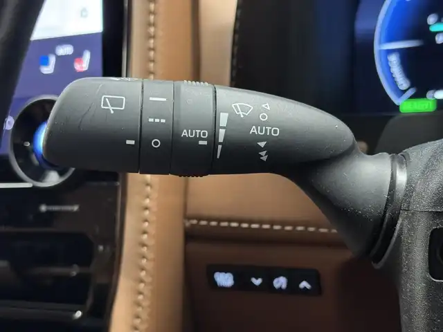 トヨタ ヴェルファイア ハイブリット Z プレミア 三重県 2024(令6)年 0.7万km ブラック ハイブリッド/FF/MTモード付フロアCVT/14型ナビ/（FM/AM/TV/Bluetooth/USB/iPod/Miracast/CarPlay/AndroidAuto）/13.2型 有機EL後席モニター V13T-R72F/パノラミックビューモニター（床下透過機能付）/モデリスタエアロ（F/S/R下）、シグネチャーイルミブレード/両側パワースライドドア/ドラレコ前後/ETC2.0/Toyota Safety Sense/●PCS、LTA、レーダークルコン、アダプティブハイビーム、RSA、PDA、緊急操舵支援＋前後クロストラフィックアラート*/●パーキングサポートブレーキ/・BSM/LCA/安心降車アシスト/・Advanced Drive/アドバンスト・パーク　など/装備/・【OP】デジタルインナーミラー/・【OP】ユニバーサルステップ（両側）/・左右独立ムーンルーフ/・プレミアムナッパ本革シート（茶）/・シートヒーター＆ベンチレーション（D/N/2nd）/・ステアリングヒーター/・パワーシート（Dメモリー付8way/N4way/2ndリクライニング＆オットマン）/・パワーバックドア/・HUD/・100Vコンセント（1500W）/・タッチトレーサーオペレーション/・3眼LEDヘッドランプ/・おくだけ充電/・19inAW/・保/・スマートキーx2/など