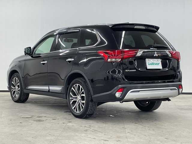 三菱 アウトランダー 20G 長崎県 2015(平27)年 15.7万km アメジストブラック イクリプスナビ（AVN-Z05i）/・フルセグ/・DVD/・Bluetooth/パドルシフト/クルーズコントロール/ステアリングリモコン/バックカメラ/銃声18インチアルミ/HIDライト/コーナーセンサー/スマートキー/フォグライト/シートリフター/電格ウィンカーミラー/バイザー