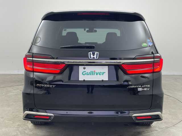 ホンダ オデッセイ ハイブリッド e:HEVアブソルート EX 兵庫県 2020(令2)年 4.7万km プレミアムスパークルブラックパール ・純正ナビ/・Bluetooth/CD/DVD/USB/TV/SD/HDMI/Apple car play/・全方位カメラ/・Honda SENSING/・衝突軽減ブレーキ（CMBS）、/・誤発進抑制機能/・後方誤発進抑制機能、歩行者/・事故低減ステアリング/・路外逸脱抑制機能/・渋滞追従機能付アダプティブクルーズコントロール（ACC）/・車線維持支援システム（LKAS）/・先行車発進お知らせ機能/・標識認識機能/・オートマチックハイビーム/・車両接近通報装置/・レーントレーシングアシスト/・ブラインドスポットシステム/・パワーバックドア/・フリップダウンモニター/・前後コーナーセンサー/・両側パワースライドドア/・ハーフレザーシート/・パワーシート/・シートヒーター/・オットマン/・純正フロアマット/・純正前後ドライブレコーダー/・ビルトインETC2.0/・AC100V充電/・純正18インチアルミホイールタイヤ/・LEDヘッドライト/・スマートキー/・ドアミラーヒーター