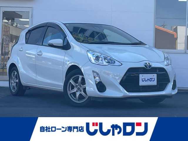 トヨタ アクア S 埼玉県 2016(平28)年 9.3万km ライムホワイトパールクリスタルシャイン (株)IDOMが運営する【じしゃロン川越店】の自社ローン専用車両になります。こちらは現金またはオートローンご利用時の価格です。自社ローンご希望の方は別途その旨お申付け下さい/ＰＣＳ/ＬＫＡ/オートハイビーム/ＫＥＮＷＯＯＤナビ/フルセグ/Ｂｌｕｅｔｏｏｔｈ/ＣＤ／ＤＶＤ/オートエアコン/ドラレコ/エンジンスターター/キーレス/ヘッドライトレベライザー/社外１５インチＡＷ