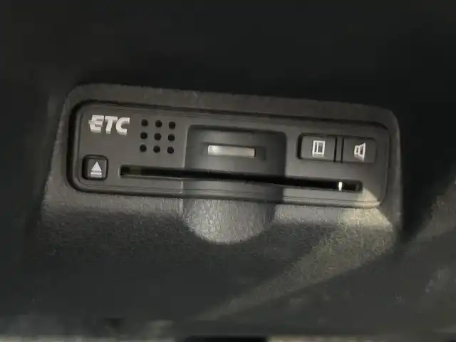 ホンダ フィット L 大阪府 2010(平22)年 8.5万km プレミアムホワイトパール 純正ナビ　/   TV/CD/DVD/Bluetooth/バックモニター/純正フロアマット/スマートキー/フルフラットシート/パワーウィンドウ/オートライト/ドアバイザー/ビルトインＥＴＣ/ダブルエアバック