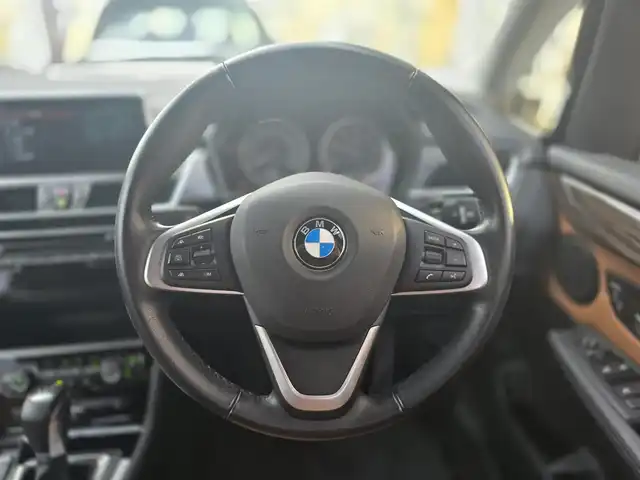 ＢＭＷ ２１８ｄ グランツアラー ラグジュアリー 山梨県 2017(平29)年 1.8万km 赤 茶革シート/ＡＣＣ/ヘッドアップディスプレイ/インテリジェントセーフティ(衝突軽減ブレーキ)/純正ＨＤＤナビ/バックカメラ/アンビエントライト/電動リアゲート/ＬＥＤヘッドライト/オートライト/前席シートヒーター/純正１７インチＡＷ/スマートキー