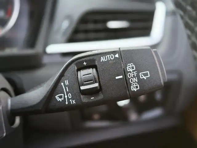 ＢＭＷ ２１８ｄ グランツアラー ラグジュアリー 山梨県 2017(平29)年 1.8万km 赤 茶革シート/ＡＣＣ/ヘッドアップディスプレイ/インテリジェントセーフティ(衝突軽減ブレーキ)/純正ＨＤＤナビ/バックカメラ/アンビエントライト/電動リアゲート/ＬＥＤヘッドライト/オートライト/前席シートヒーター/純正１７インチＡＷ/スマートキー