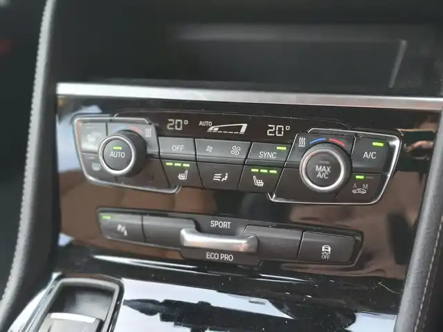 ＢＭＷ ２１８ｄ グランツアラー ラグジュアリー 山梨県 2017(平29)年 1.8万km 赤 茶革シート/ＡＣＣ/ヘッドアップディスプレイ/インテリジェントセーフティ(衝突軽減ブレーキ)/純正ＨＤＤナビ/バックカメラ/アンビエントライト/電動リアゲート/ＬＥＤヘッドライト/オートライト/前席シートヒーター/純正１７インチＡＷ/スマートキー