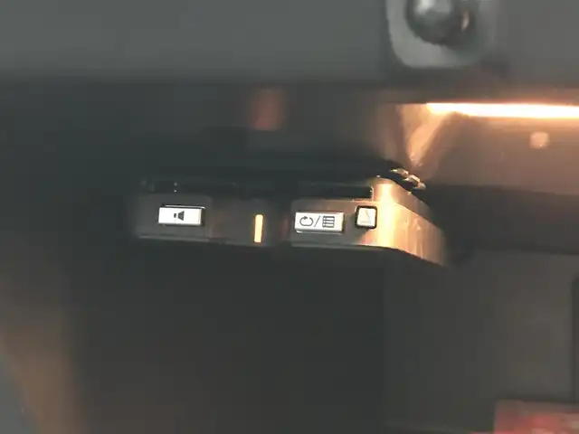 ルノー メガーヌ 1．6 富山県 2018(平30)年 3.9万km 青 ディスプレイオーディオ/Bluetooth/衝突被害軽減ブレーキ/コーナーセンサー/レーンキープアシスト/ブラインドスポットモニター/社外AWスタッドレスタイヤ車載/革巻きステアリング/プッシュスタート/スマートキー/LEDヘッドライト/オートライト/ルーフレール/パドルシフト/ETC
