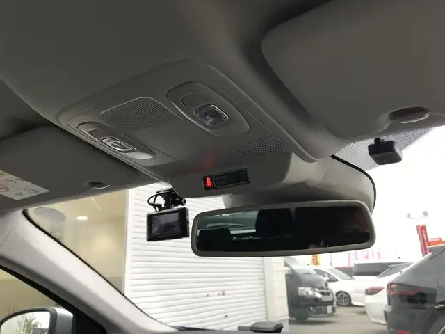 ルノー メガーヌ 1．6 富山県 2018(平30)年 3.9万km 青 ディスプレイオーディオ/Bluetooth/衝突被害軽減ブレーキ/コーナーセンサー/レーンキープアシスト/ブラインドスポットモニター/社外AWスタッドレスタイヤ車載/革巻きステアリング/プッシュスタート/スマートキー/LEDヘッドライト/オートライト/ルーフレール/パドルシフト/ETC