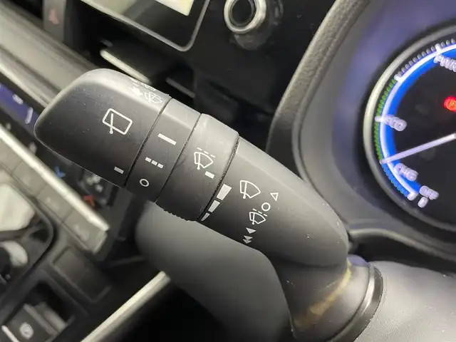 トヨタ ヴォクシー ハイブリッド S－Z 茨城県 2022(令4)年 6.6万km ホワイトパールクリスタルシャイン 純正10.5型DA/フルセグ/バックカメラ/純正14型フリップダウンモニター/衝突被害軽減ブレーキ/車線逸脱抑制装置/レーダークルーズコントロール/オートマチックハイビーム/クリアランスソナー/BSM/両側電動スライドドア/デジタルインナーミラー/ETC2.0/シートヒーター/ステアリングヒーター/純正17インチAW/3眼LEDヘッドライト/スマートキー